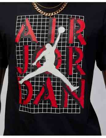 NIKE - M J BRAND JM STACK SS CREW Tbilisi