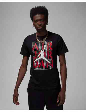 NIKE - M J BRAND JM STACK SS CREW Tbilisi