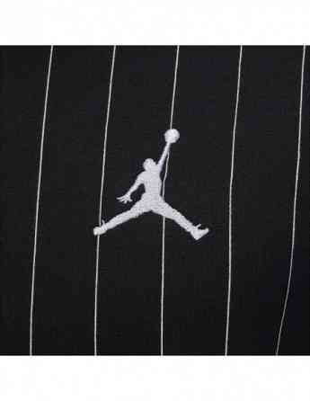 NIKE - M J FLT MVP AOP SS CREW Tbilisi