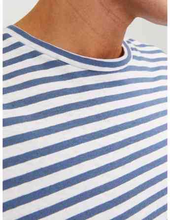 Jack & Jones - JPRCC SOFT LINEN BLEND SS TEE Tbilisi