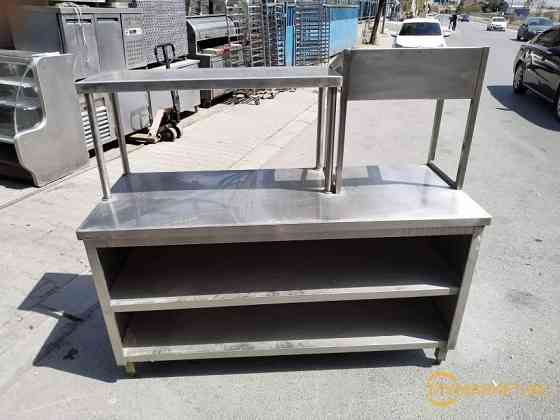 უჟანგავი ლითონის სამუშაო მაგიდა თაროებით, და საჭმლის ხაზით ე თბილისი