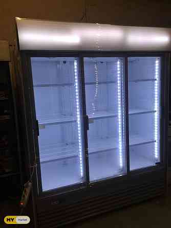 კლიმასანის სამკარიანი ვიტრინა თბილისი