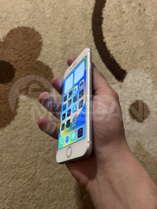 iphone 8 silver Tbilisi - photo 2