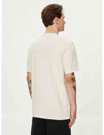 Wrangler - SIGN OFF TEE Tbilisi