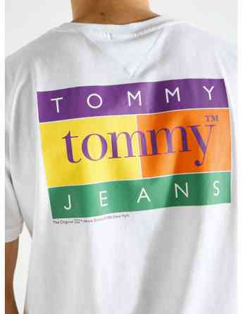 Tommy Jeans - TJM REG SUMMER FLAG TEE EXT თბილისი