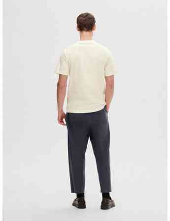 SELECTED HOMME - SLHGARLAND EMB SS O-NECK TEE Tbilisi