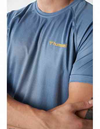 HUMMEL - HMLTORO T-SHIRT S/S Tbilisi