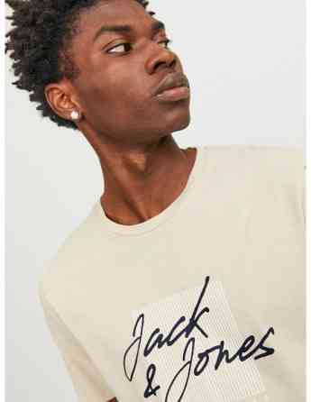Jack & Jones - JJZURI TEE SS CREW NECK Тбилиси