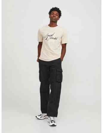 Jack & Jones - JJZURI TEE SS CREW NECK Тбилиси