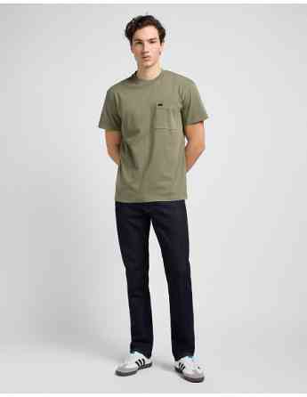 Lee - RELAXED POCKET TEE Tbilisi