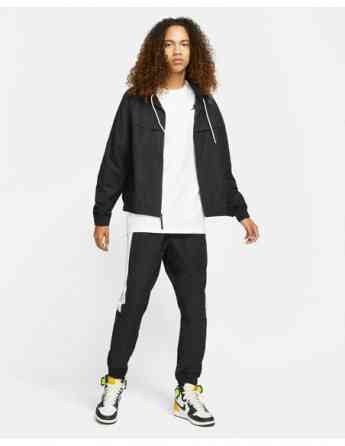 NIKE - M J JUMPMAN EMB SS CREW Tbilisi