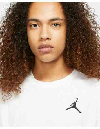 NIKE - M J JUMPMAN EMB SS CREW Tbilisi