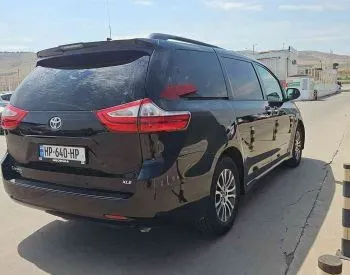 Toyota Sienna 2018 თბილისი