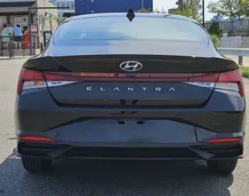 Hyundai Elantra 2021 თბილისი