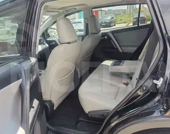 Toyota RAV4 2.5L 2017 Тбилиси - изображение 7