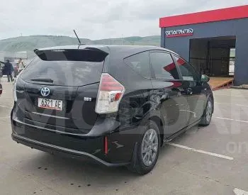 Toyota Prius 1.8L 2017 Tbilisi - photo 4