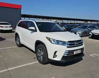 Toyota Highlander 2018 თბილისი