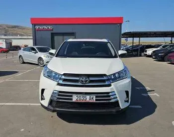 Toyota Highlander 2018 თბილისი