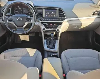 Hyundai Elantra 2018 თბილისი