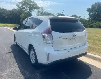 Toyota Prius V 2015 Tbilisi