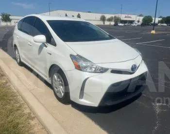 Toyota Prius V 1.8L 2015 Тбилиси - изображение 3