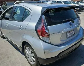 Toyota Prius C 2017 Tbilisi