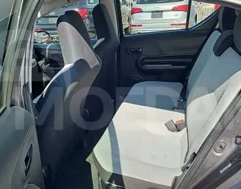 Toyota Prius C 1.5L 2016 Tbilisi - photo 7