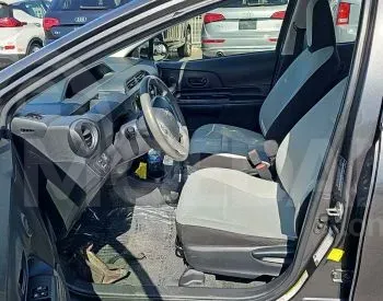 Toyota Prius C 1.5L 2016 Tbilisi - photo 5