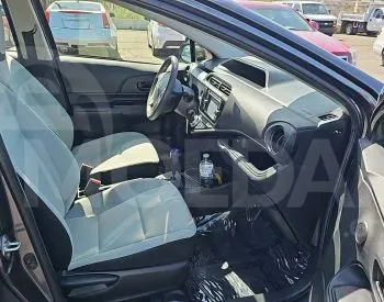 Toyota Prius C 1.5L 2016 Tbilisi - photo 6
