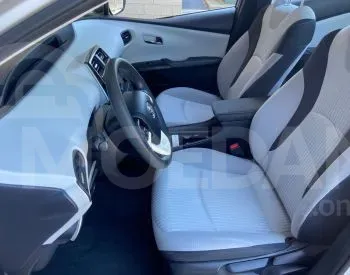 Toyota Prius 1.8L 2017 Tbilisi - photo 5