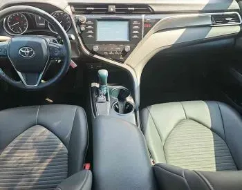 Toyota Camry 2018 თბილისი