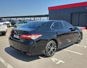 Toyota Camry 2018 თბილისი