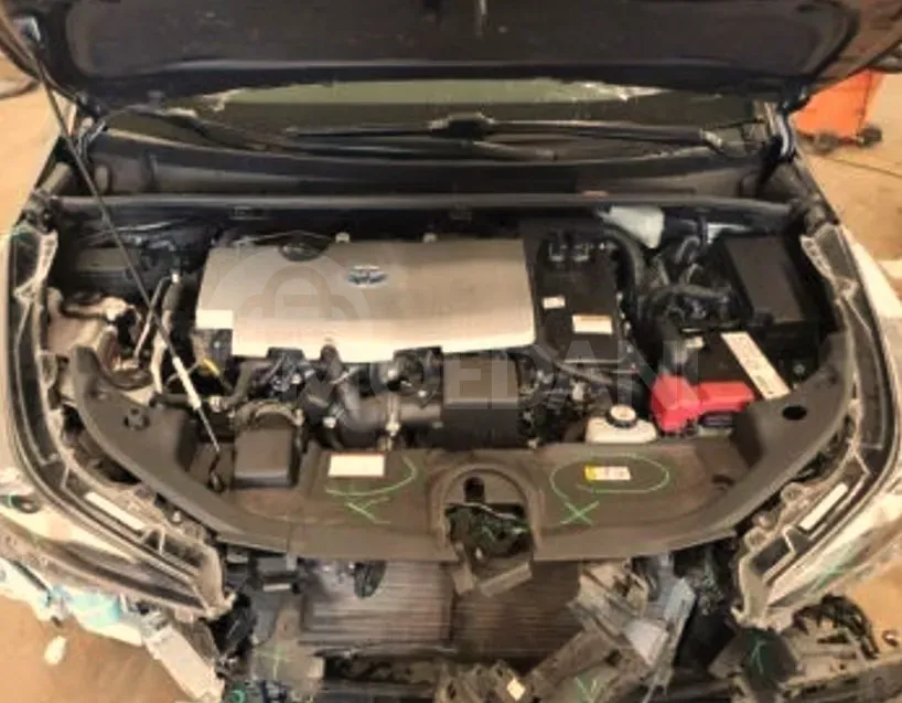 Toyota Prius 1.8L 2022 Тбилиси - изображение 10