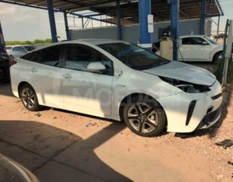 Toyota Prius 1.8L 2021 Тбилиси - изображение 3