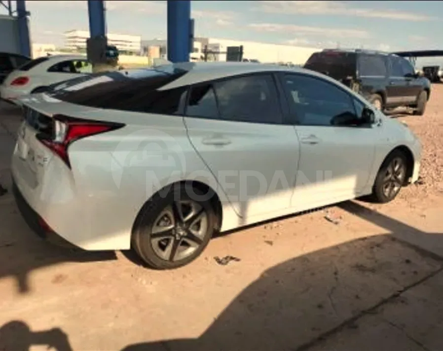 Toyota Prius 1.8L 2021 Тбилиси - изображение 2