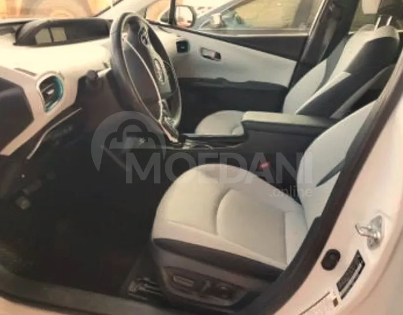 Toyota Prius 1.8L 2021 Тбилиси - изображение 6