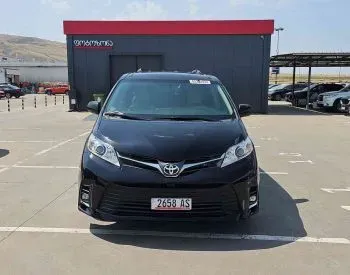 Toyota Sienna 2015 Tbilisi