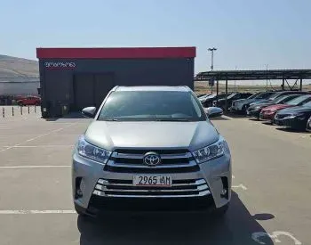 Toyota Highlander 2016 Тбилиси