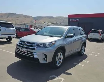 Toyota Highlander 2016 Тбилиси