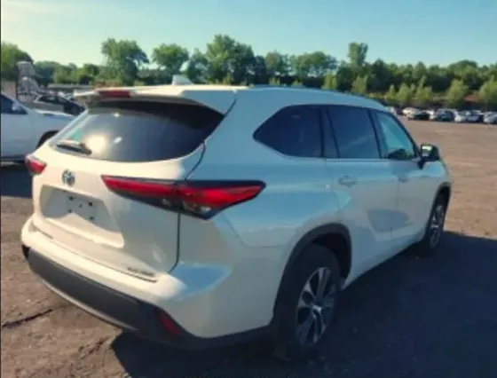 Toyota Highlander 2021 თბილისი