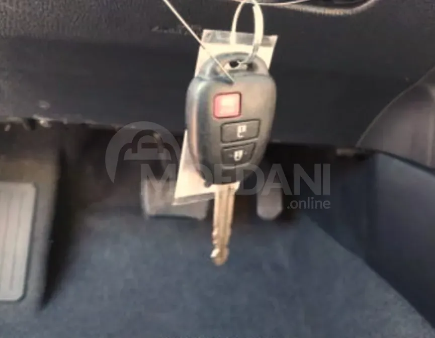 Toyota RAV4 2.5L 2017 Тбилиси - изображение 9