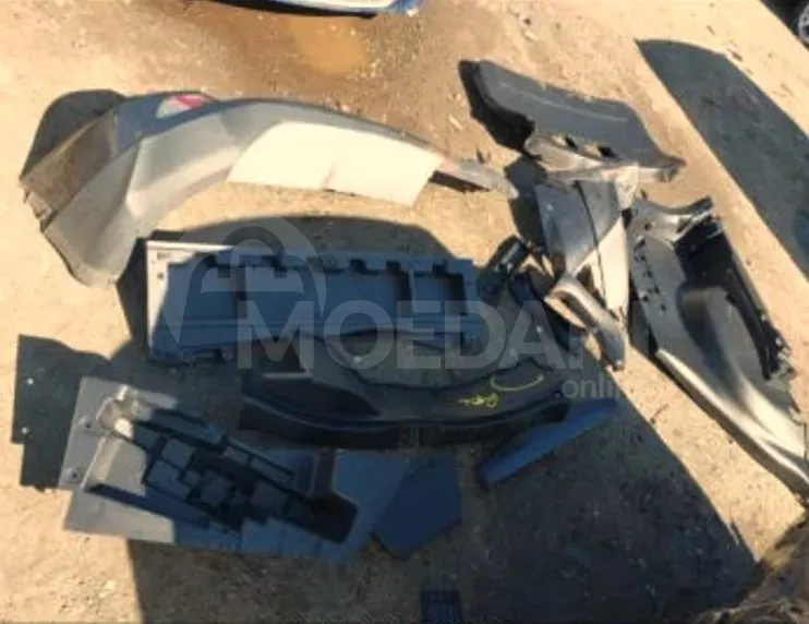 Toyota RAV4 2.5L 2017 Тбилиси - изображение 10