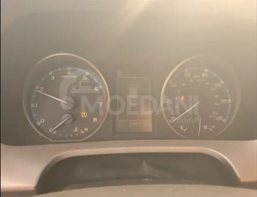 Toyota RAV4 2.5L 2017 Тбилиси - изображение 9