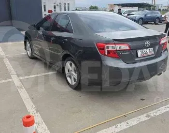 Toyota Camry 2.5L 2014 Тбилиси - изображение 6