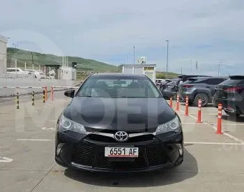 Toyota Camry 2.5L 2015 Тбилиси - изображение 1