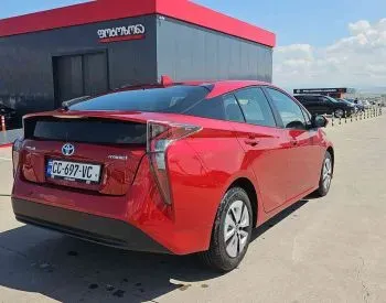 Toyota Prius 2016 Тбилиси