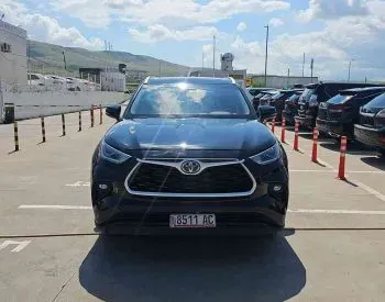 Toyota Highlander 2023 თბილისი