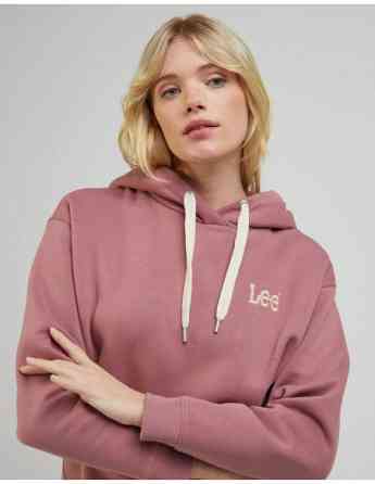 Lee - ESSENTIAL HOODIE Tbilisi