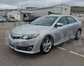 Toyota Camry 2.5L 2014 Тбилиси - изображение 1