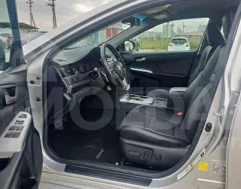 Toyota Camry 2.5L 2014 Тбилиси - изображение 7